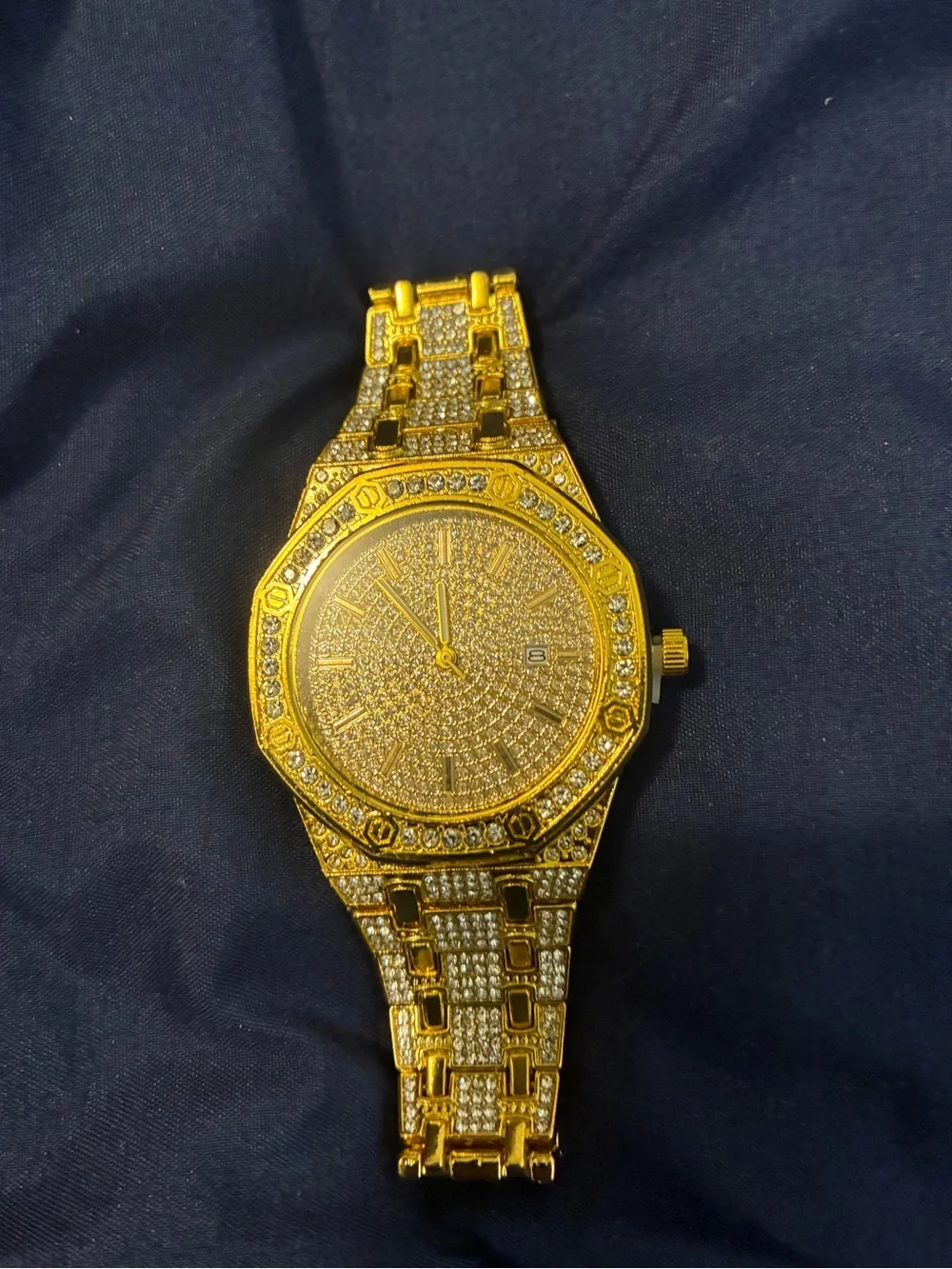 Gold Iced Men's Bracelet Watch - Luxury Fashion Accessory